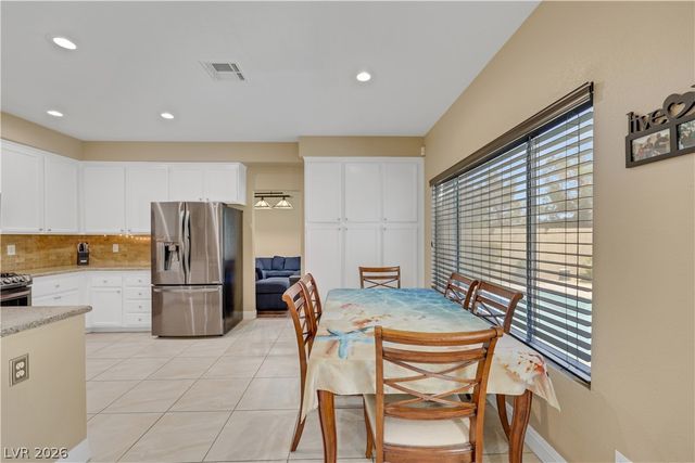 9229 Valador Avenue, Las Vegas, NV 89129