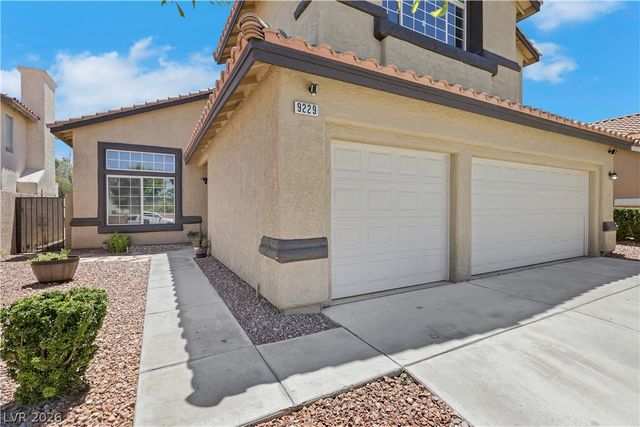 9229 Valador Avenue, Las Vegas, NV 89129