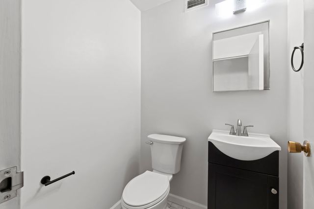 112 Washington Place PLACE 3D, Downtown Pgh, PA 15219