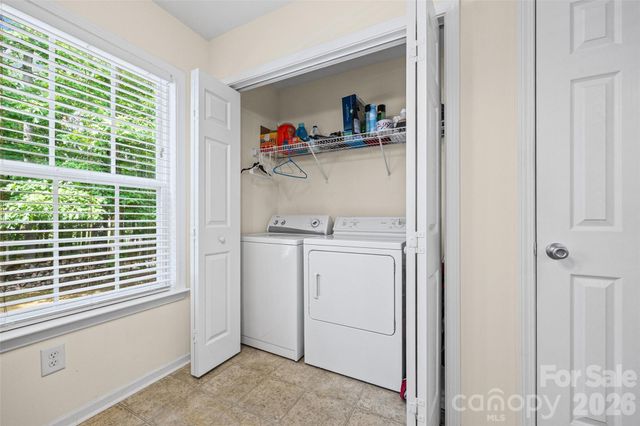 509 Kittiewake Lane, Clover, SC 29710