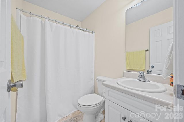 509 Kittiewake Lane, Clover, SC 29710