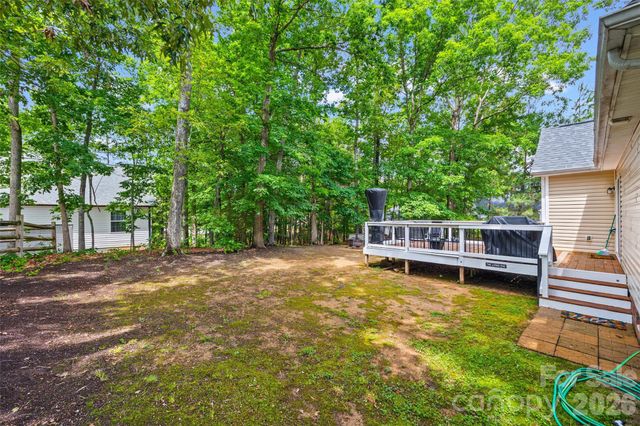 509 Kittiewake Lane, Clover, SC 29710