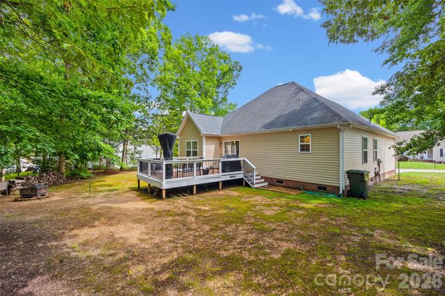 509 Kittiewake Lane, Clover, SC 29710