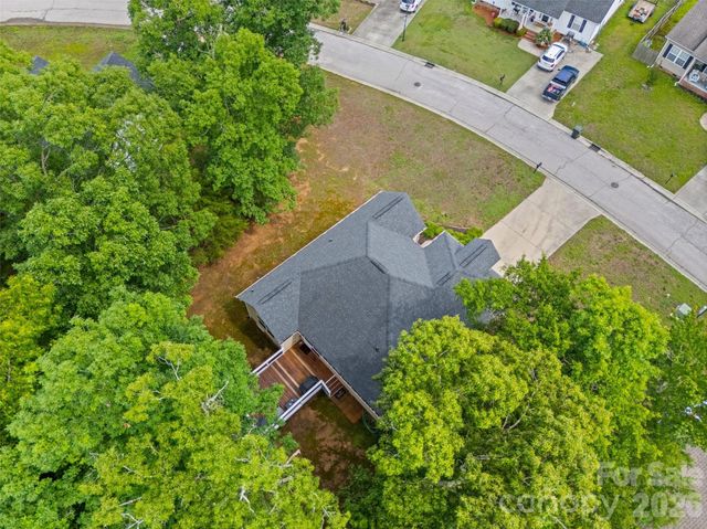 509 Kittiewake Lane, Clover, SC 29710