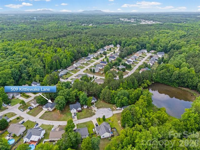 509 Kittiewake Lane, Clover, SC 29710