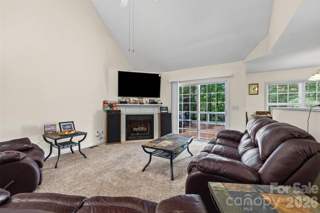 509 Kittiewake Lane, Clover, SC 29710