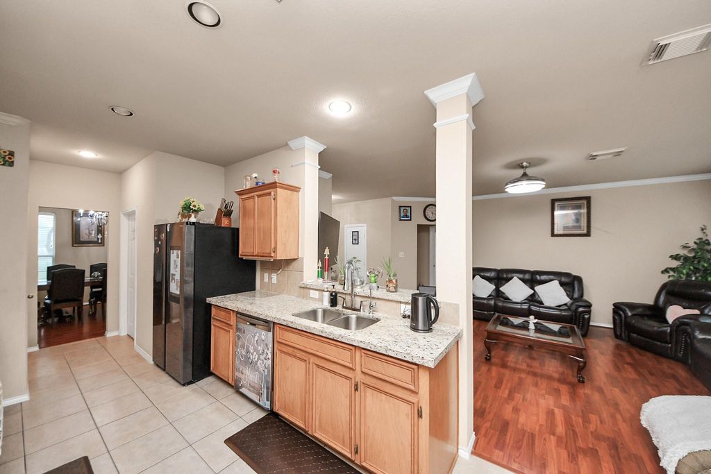 Image 19 of property listing at 20310 Port Bishop Lane, Richmond, TX 77407