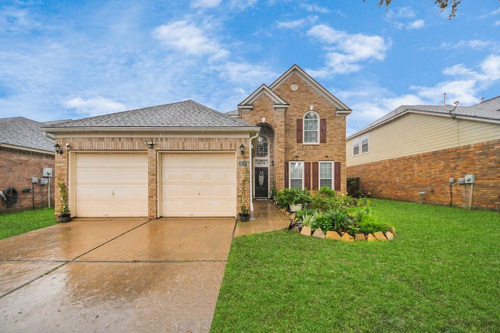 Image 3 of property listing at 20310 Port Bishop Lane, Richmond, TX 77407