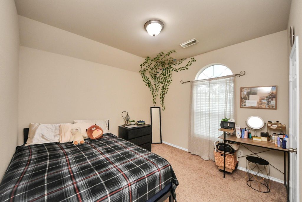 Image 30 of property listing at 20310 Port Bishop Lane, Richmond, TX 77407