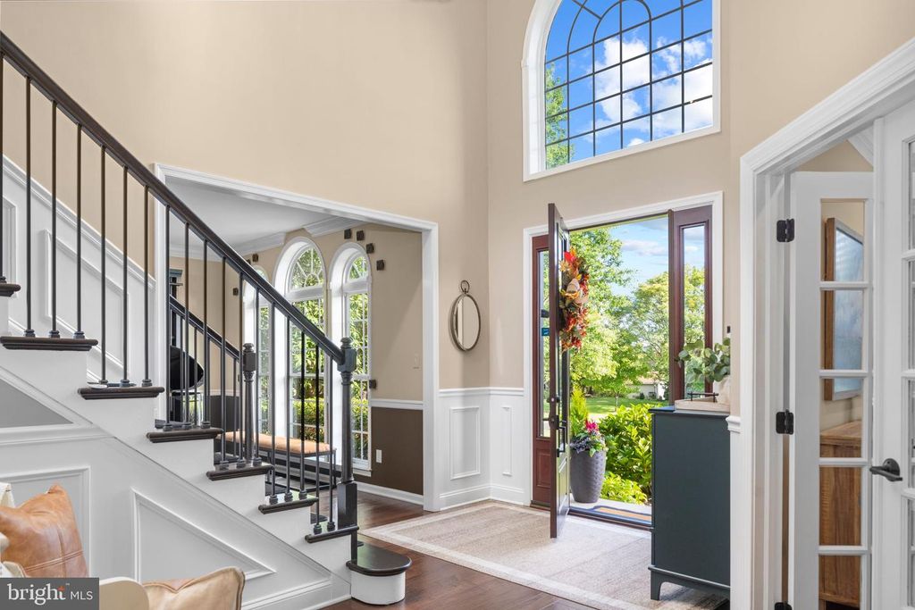 2 BURKE CIR, DOYLESTOWN, PA 18901 — photo 2