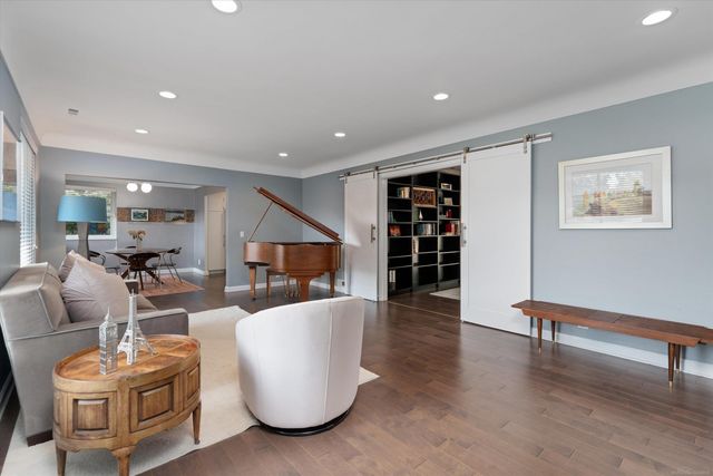 32205 Eastlady Drive, Beverly Hills, MI 48025