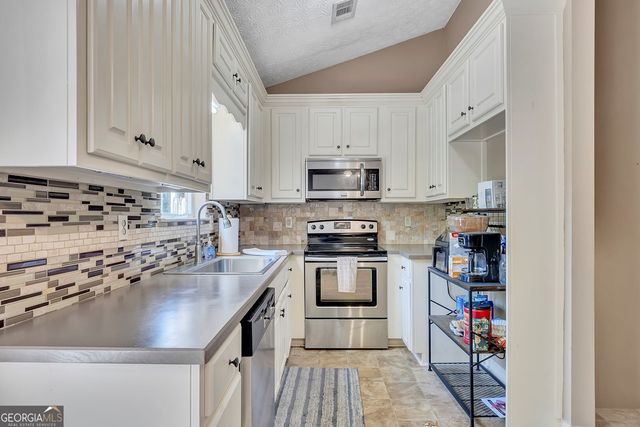 13 Oak Grove Lane NW, Adairsville, GA 30103