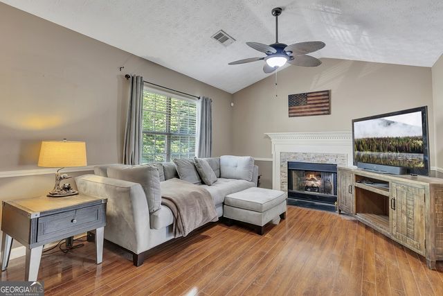 13 Oak Grove Lane NW, Adairsville, GA 30103
