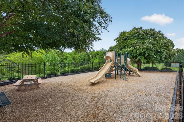 15829 Trenton Place Road, Huntersville, NC 28078