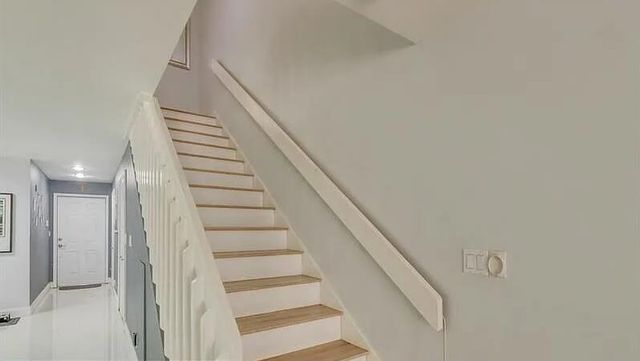 1101 NE 6th Street C, Fort Lauderdale, FL 33304