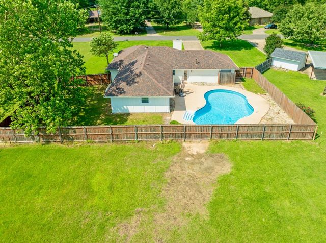 6650 Pine Mill Road, Reno, TX 75462