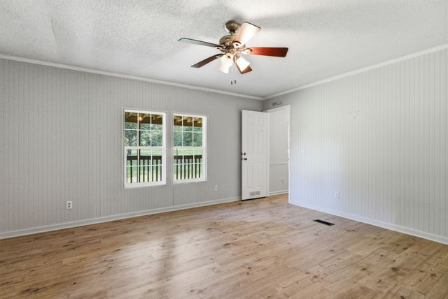 1205 County Line Road, Troup, TX 75789