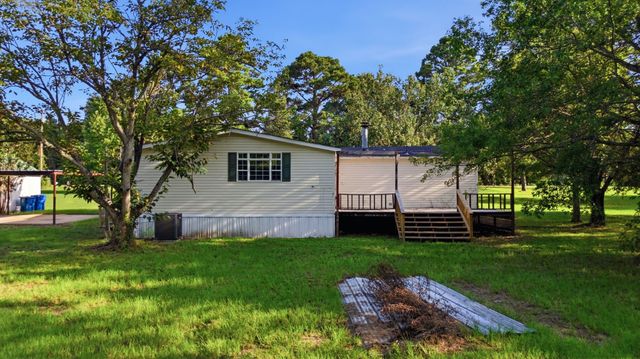 1205 County Line Road, Troup, TX 75789