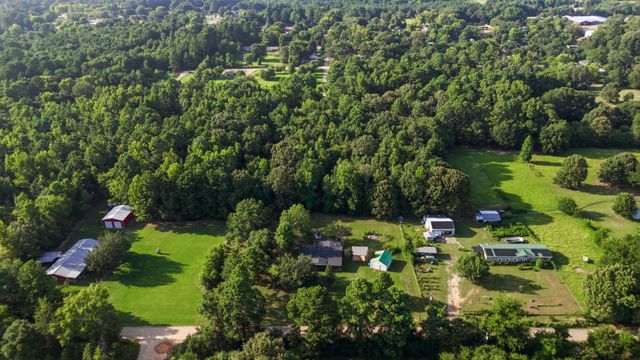 1205 County Line Road, Troup, TX 75789