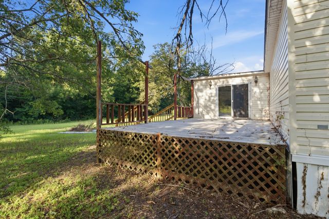 1205 County Line Road, Troup, TX 75789