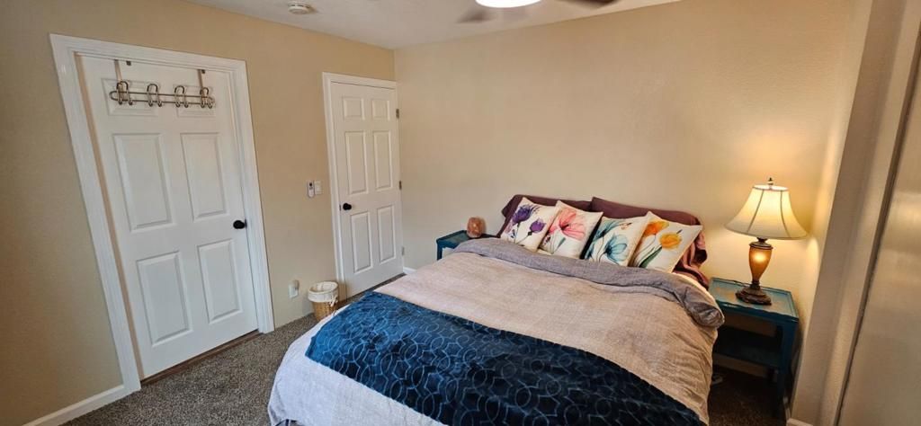 Image 14 of property listing at Address unavailable.