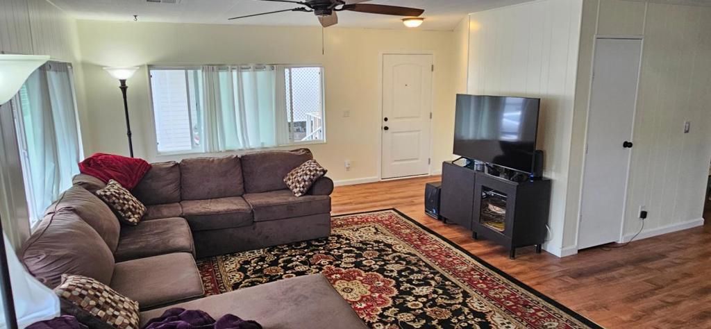 Image 3 of property listing at Address unavailable.
