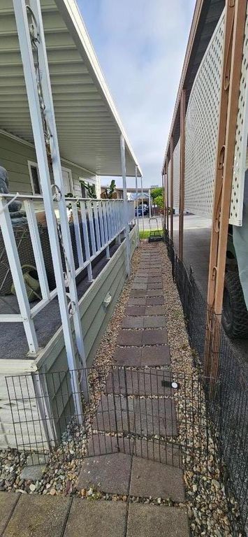 Image 32 of property listing at Address unavailable.