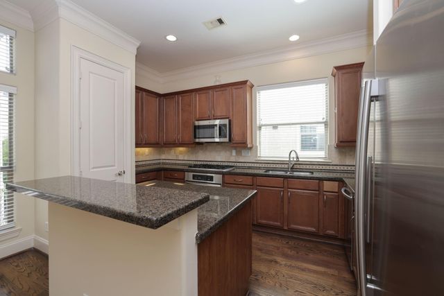 6838 Staffordshire Boulevard, Houston, TX 77030