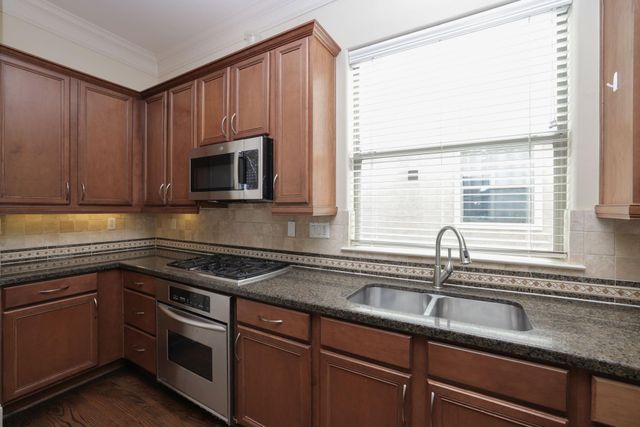 6838 Staffordshire Boulevard, Houston, TX 77030