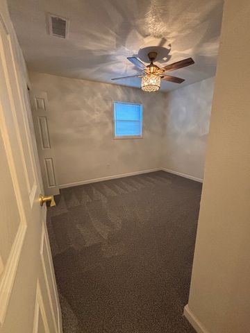 409 NE 6th St, Andrews, TX 79714