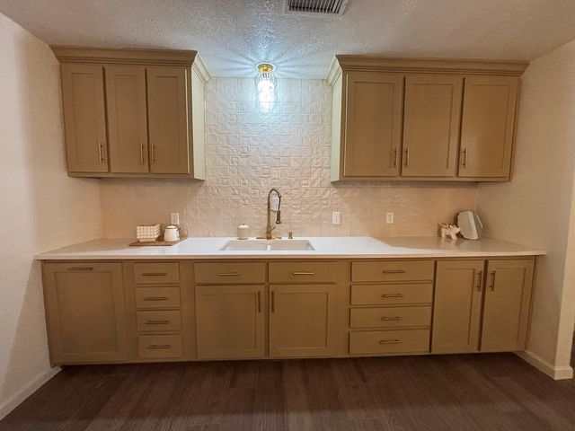 409 NE 6th St, Andrews, TX 79714