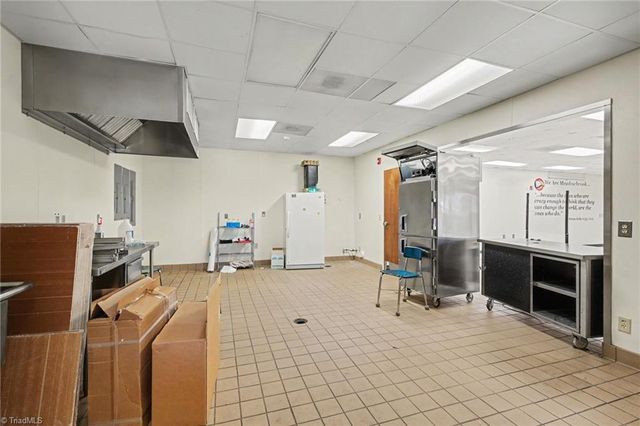 817 Meadowbrook Drive, King, NC 27021