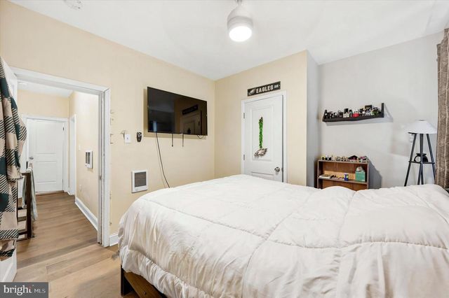 2525 W STERNER ST, Philadelphia, PA 19132