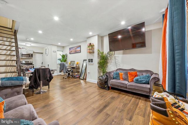 2525 W STERNER ST, Philadelphia, PA 19132