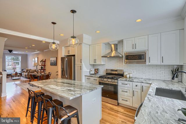 109 S CLINTON ST, Baltimore, MD 21224