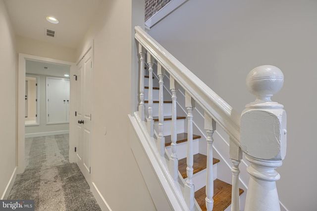 109 S CLINTON ST, Baltimore, MD 21224