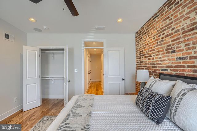 109 S CLINTON ST, Baltimore, MD 21224