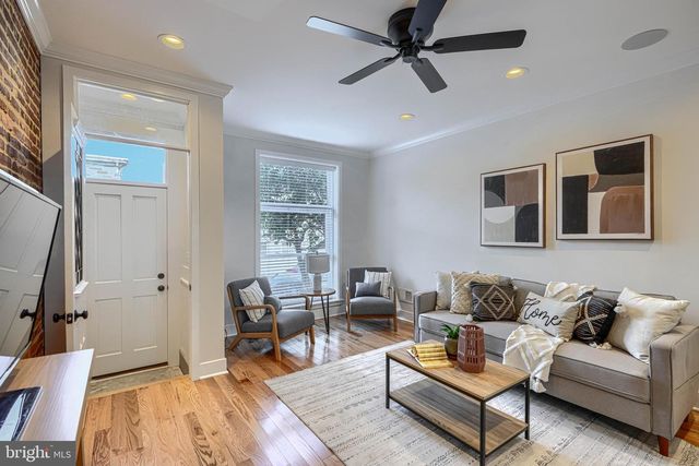 109 S CLINTON ST, Baltimore, MD 21224