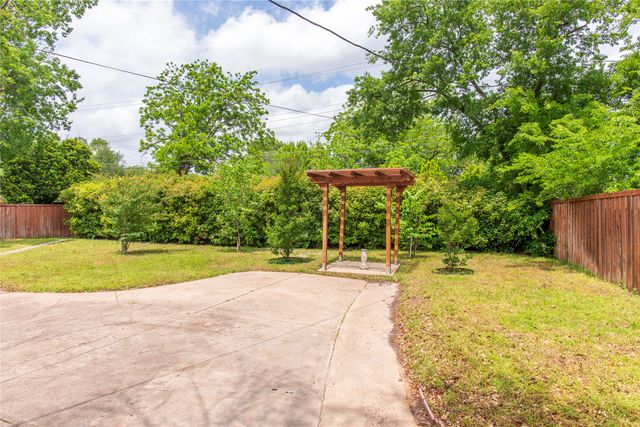 3211 Lockmoor Lane, Dallas, TX 75220