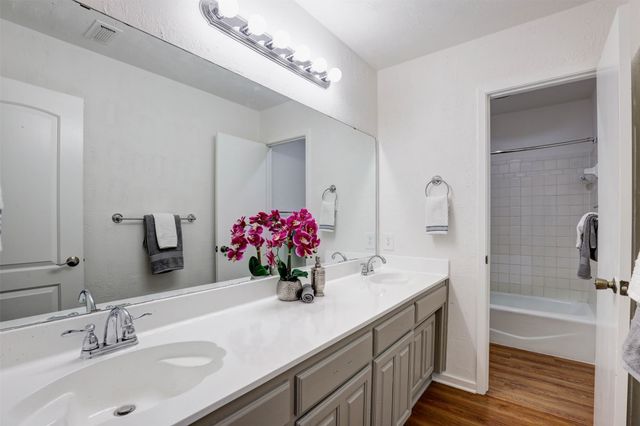 9928 Edmund Drive, Benbrook, TX 76126