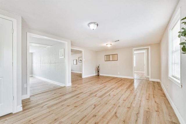 1217 Esther Street, Kemah, TX 77565