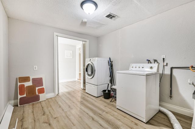 1217 Esther Street, Kemah, TX 77565