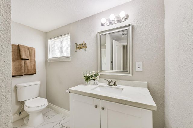 1217 Esther Street, Kemah, TX 77565