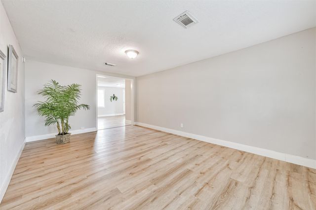 1217 Esther Street, Kemah, TX 77565