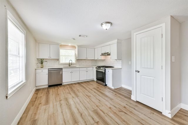 1217 Esther Street, Kemah, TX 77565