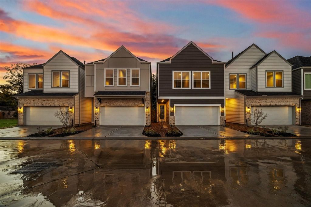 11309 Stonework Garden Lane, Houston, TX 77076