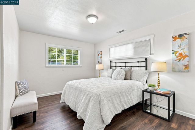 2710 Broadmoor Ave, Concord, CA 94520