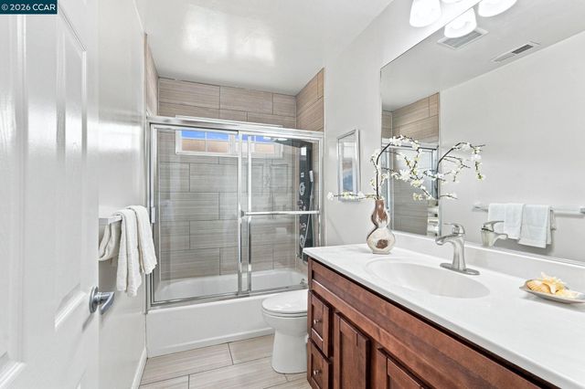 2710 Broadmoor Ave, Concord, CA 94520