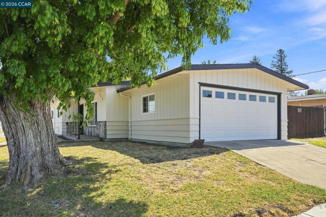 2710 Broadmoor Ave, Concord, CA 94520