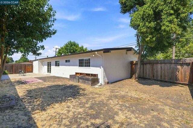 2710 Broadmoor Ave, Concord, CA 94520